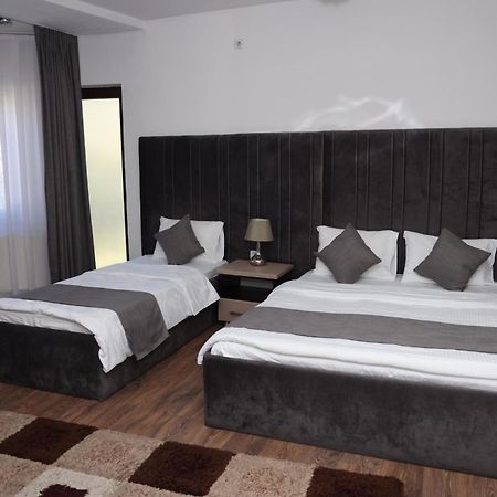 Hotel Cleon Prizren Exterior foto