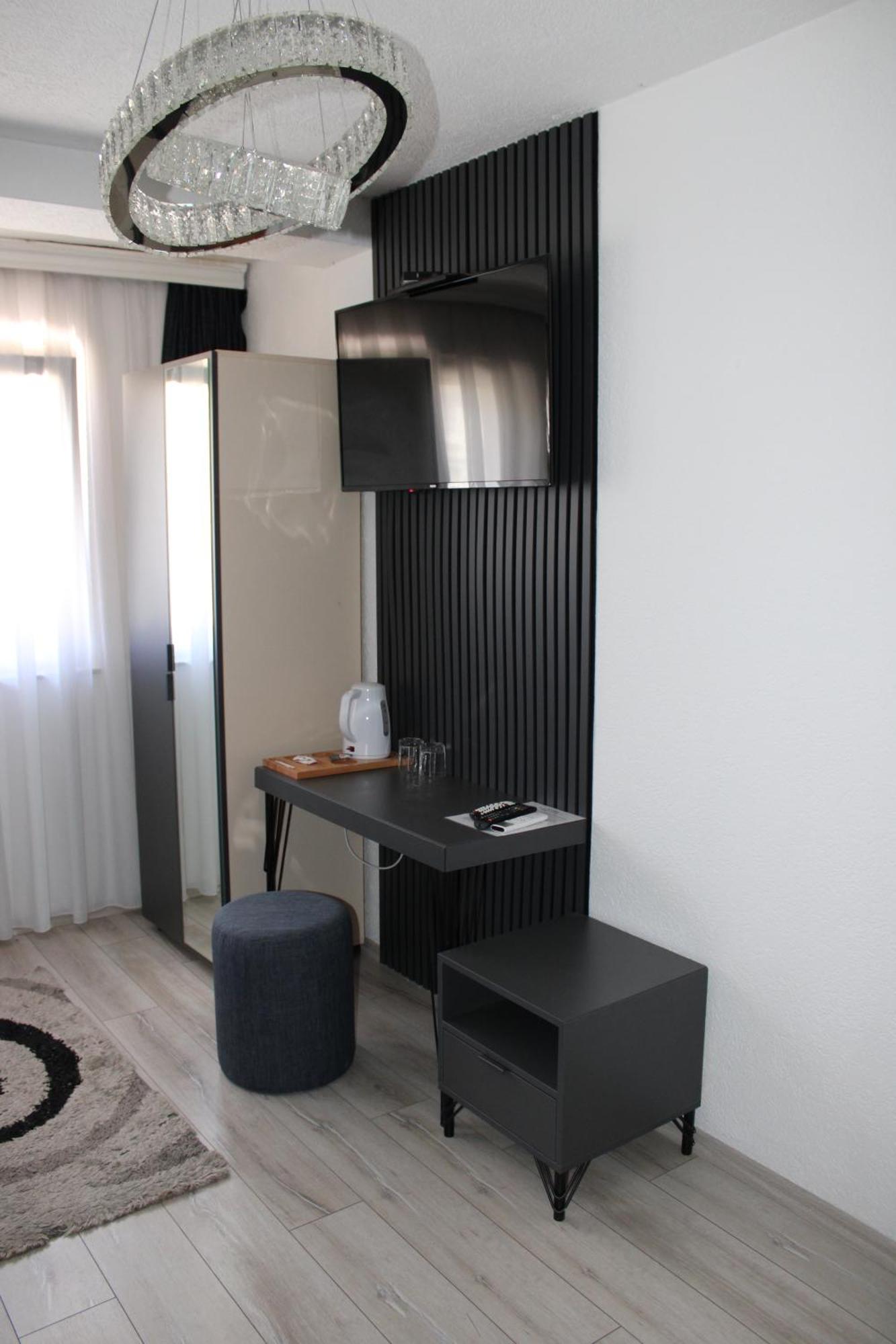 Hotel Cleon Prizren Exterior foto